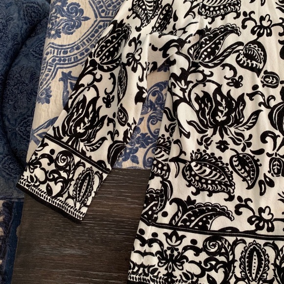 Floral Cardigan - Picture 2 of 5